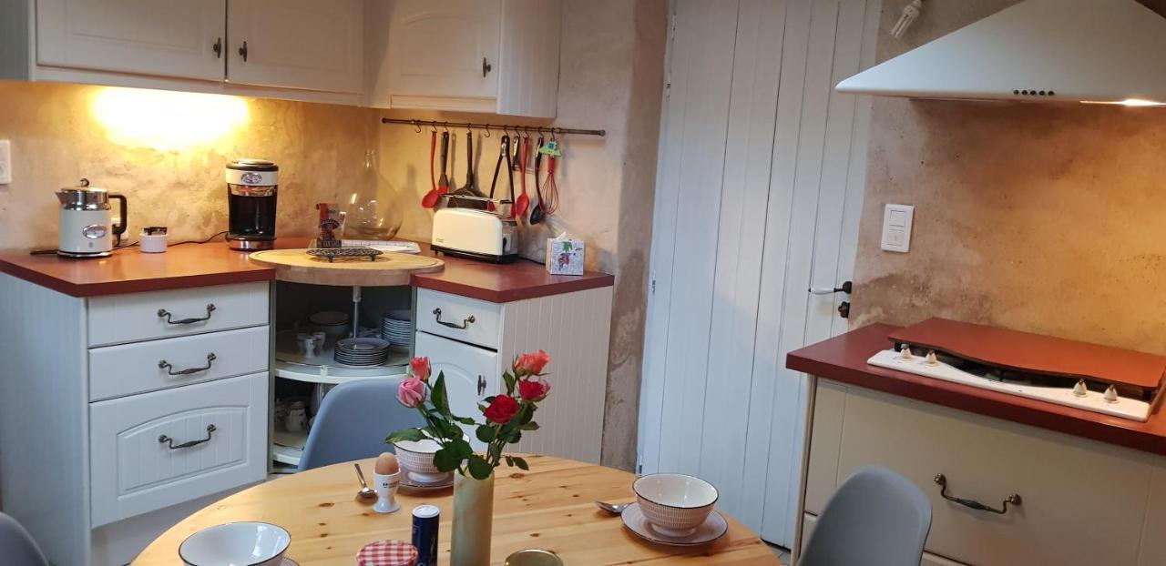 Maison Chaleureuse Et Familiale. Nalliers  외부 사진